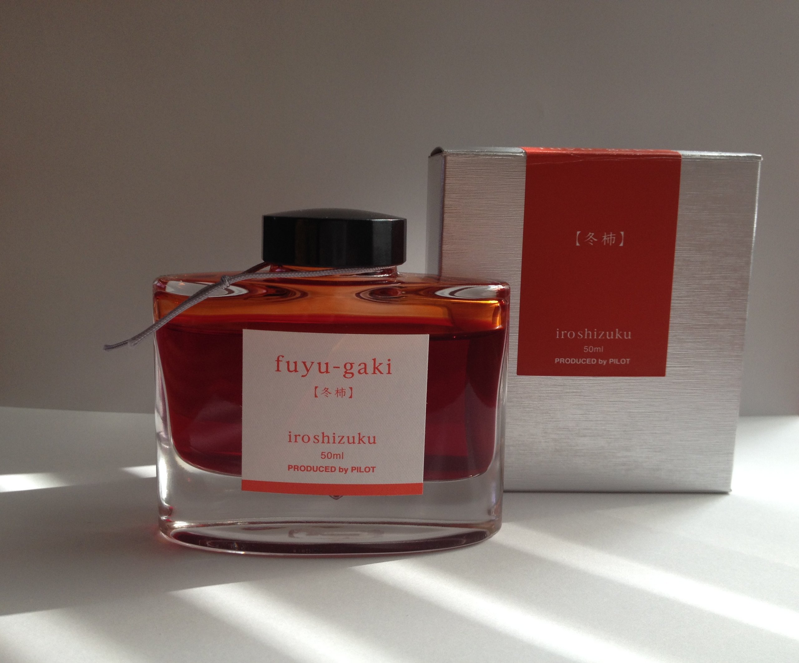 iroshizuku_fuyu-gaki_package.jpg