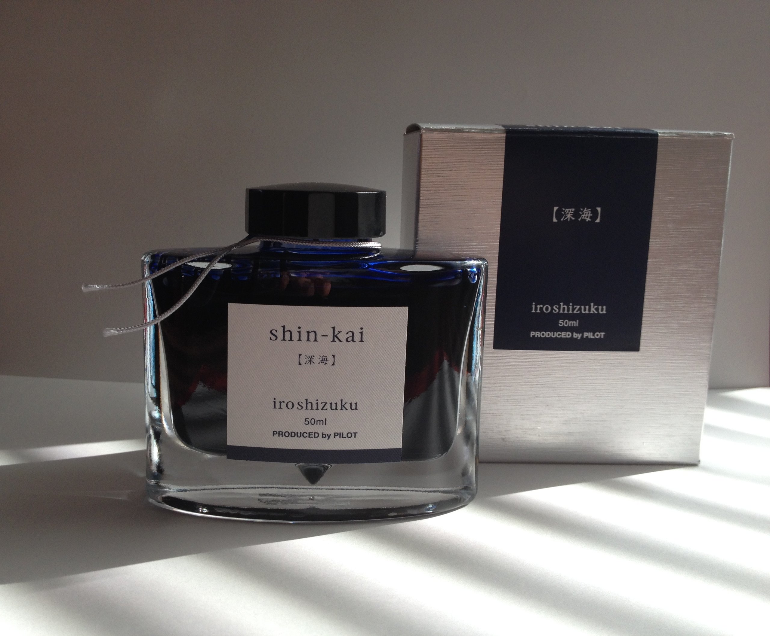 iroshizuku_shin-kai_package2.jpg